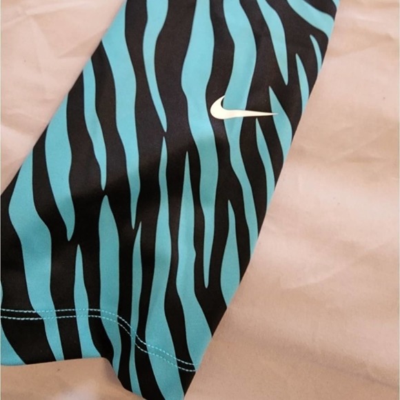 Nike zebra print active athletic workout leggings plus size 1X new! - Picture 4 of 12